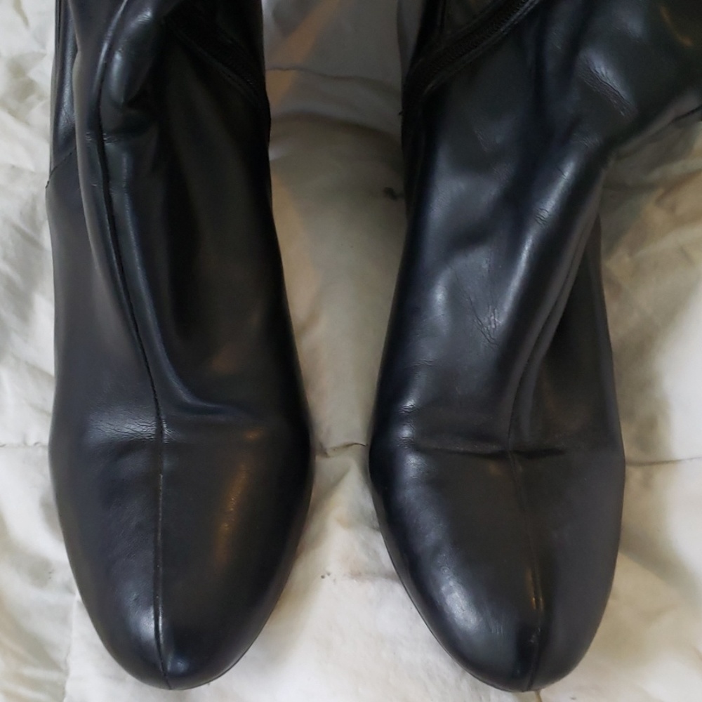 Naturalizer Faux Leather Black boots - Picture 3 of 8